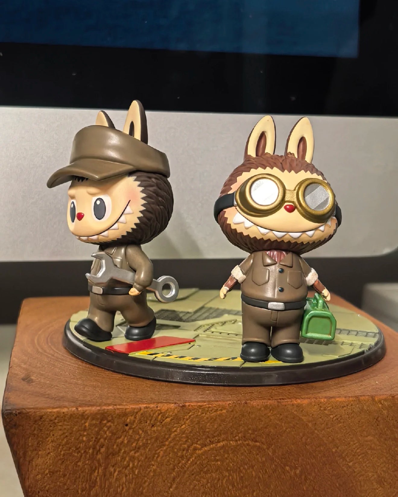Labubu Maschinen Krieger X Kow Yokoyama - Repair Man